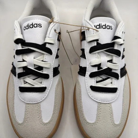Adidas Women White Black Gum Sole Low Top Striped Athletic Sneakers . Size 9 - Picture 13 of 15